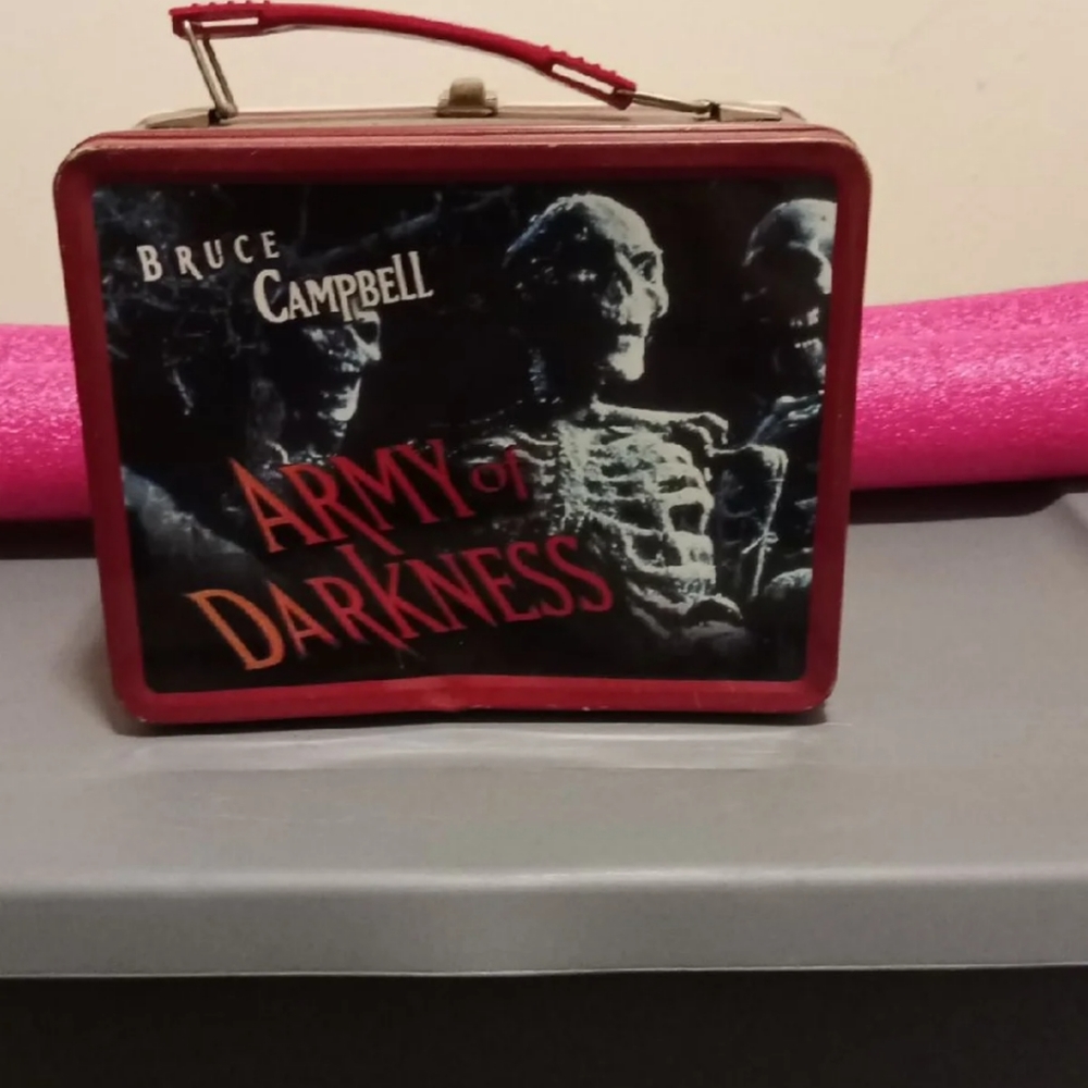 Army of darkness lunchbox